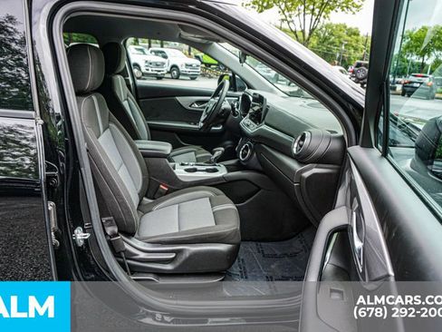 Used 2025 Chevrolet Blazer LT FWD image 23