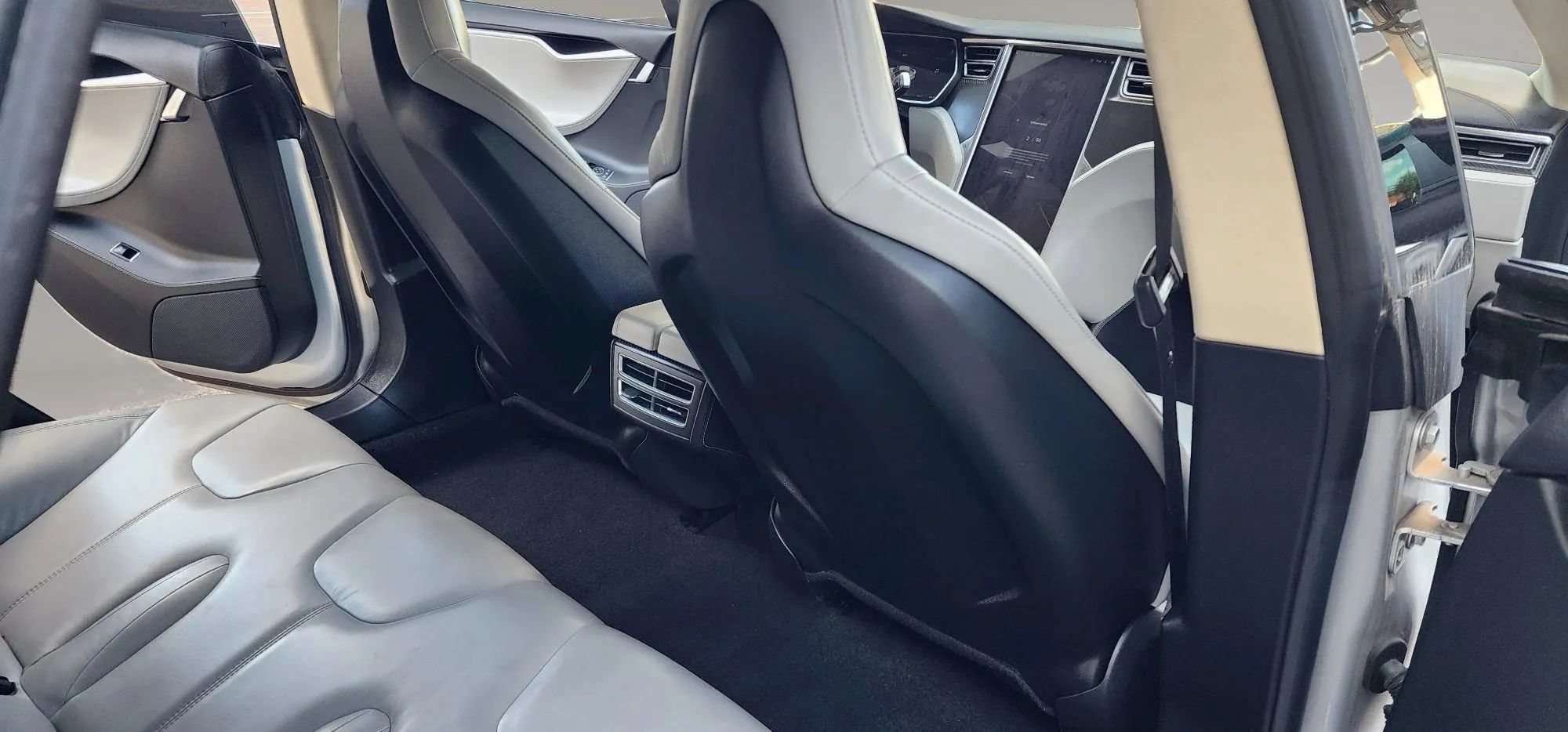 Used 2014 Tesla Model S 60 RWD image 14