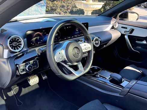 Used 2023 Mercedes-Benz CLA 250 image 18