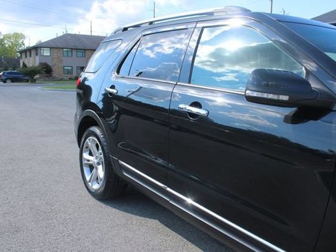 Used 2015 Ford Explorer Limited w/ Equipment Group 302A AWD/4WD image 48