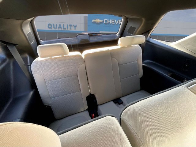 Certified 2023 Chevrolet Traverse LS w/ Midnight/Sport Edition FWD image 28