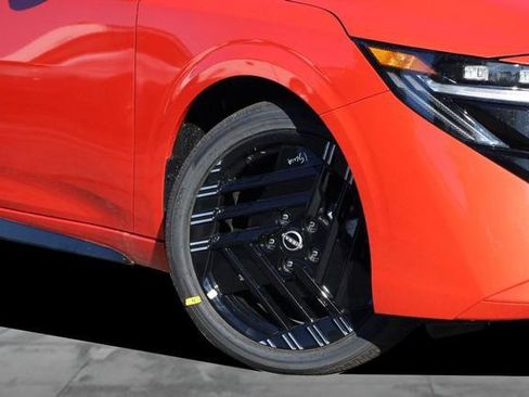 New 2026 Nissan Sentra SR w/ Floor Mat Package FWD image 3