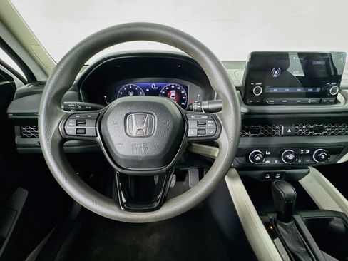 Used 2023 Honda Accord LX image 10
