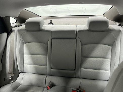 Used 2025 Chevrolet Malibu LT FWD image 9