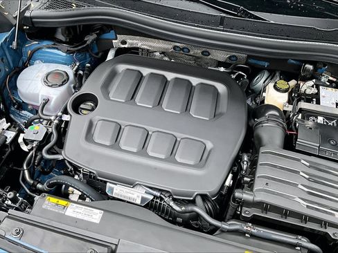 New 2026 Volkswagen Tiguan SE R-Line image 17