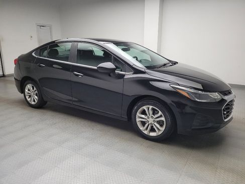 Used 2019 Chevrolet Cruze LT w/ LT Fleet Convenience Package FWD image 11