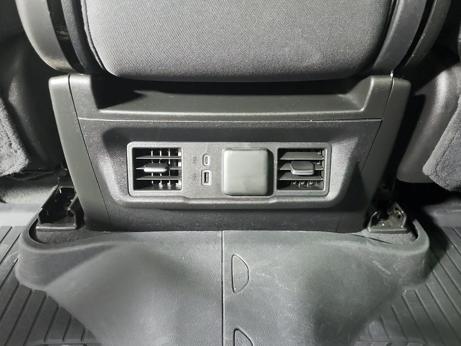 Used 2025 Chevrolet Silverado 2500 LT AWD/4WD image 34