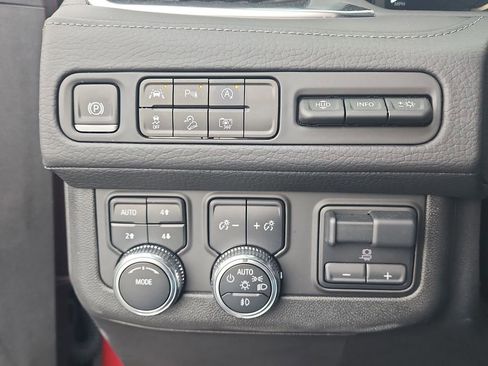 Certified 2024 GMC Yukon Denali w/ LPO, Floor Liner Package image 19