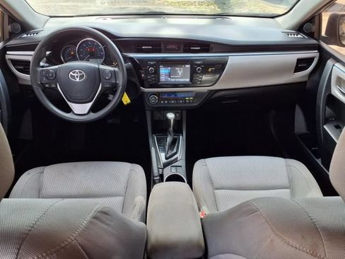 Used 2016 Toyota Corolla LE FWD image 11
