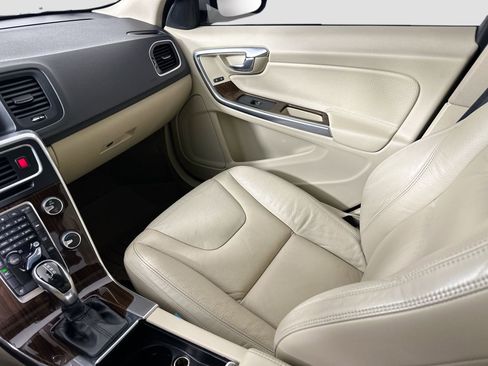 Used 2014 Volvo S60 T5 image 22