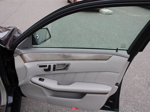 Used 2010 Mercedes-Benz E 350 E 350 w/ Premium 2 Pkg image 15