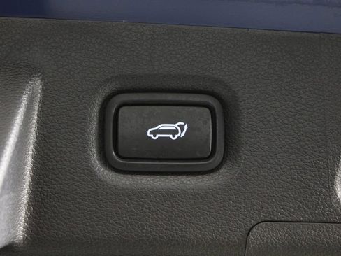 Used 2020 Hyundai Santa Fe SEL w/ Convenience Package image 15