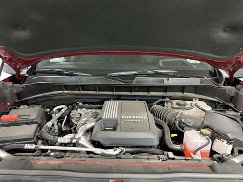 Used 2025 Chevrolet Silverado 1500 LTZ w/ LTZ Premium Package AWD/4WD image 31