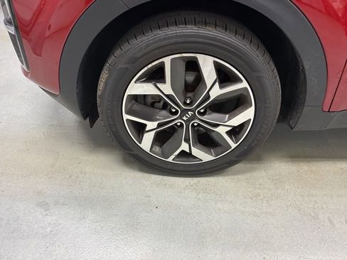 Used 2022 Kia Sportage EX image 31