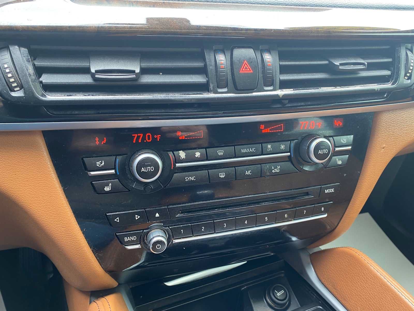 Used 2018 BMW X6 M50i AWD/4WD image 20
