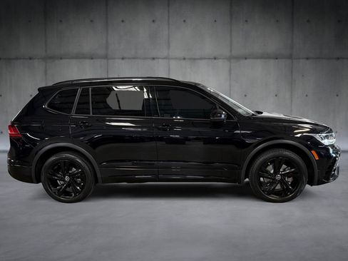 Used 2024 Volkswagen Tiguan SE R-Line FWD image 6