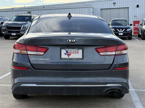 Used 2020 Kia Optima LX image 7