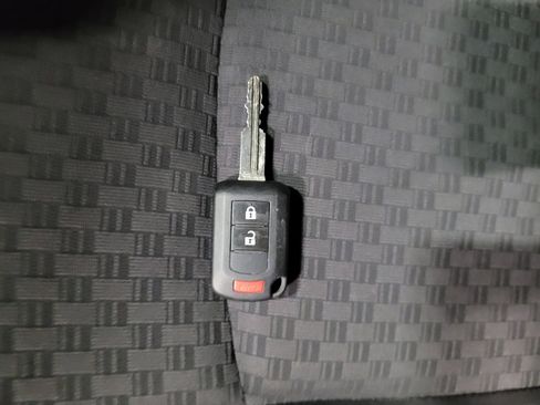 Used 2019 Mitsubishi Mirage ES image 32