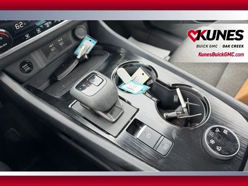 Used 2025 Nissan Rogue SV AWD/4WD image 22