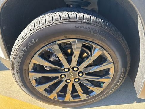 Used 2023 Chevrolet Traverse RS w/ LPO, Floor Liner Package image 18