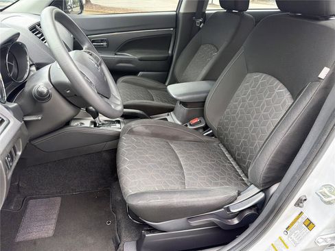 Used 2023 Mitsubishi Outlander Sport ES AWD/4WD image 20