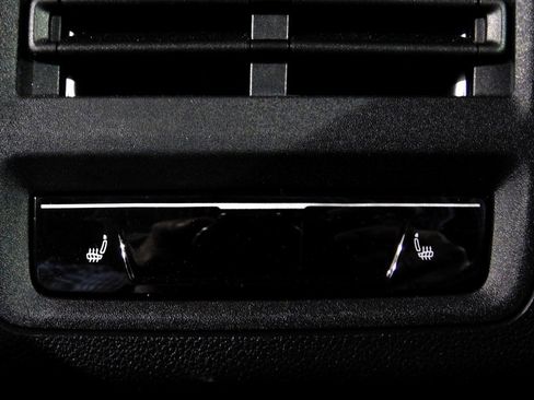 Used 2025 Volkswagen Golf image 86