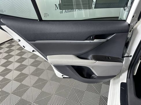 Used 2023 Toyota Camry XSE FWD image 21