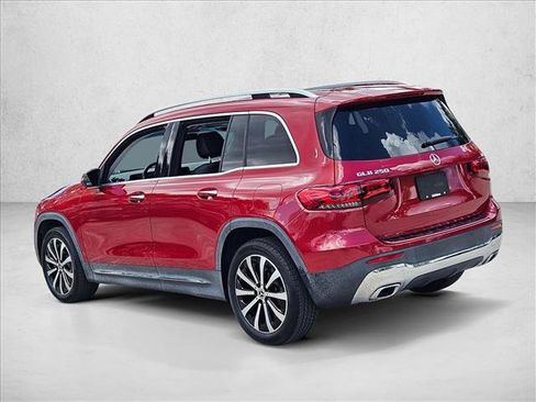 Used 2023 Mercedes-Benz GLB 250 image 6