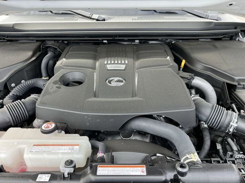 Used 2024 Lexus GX 550 image 26