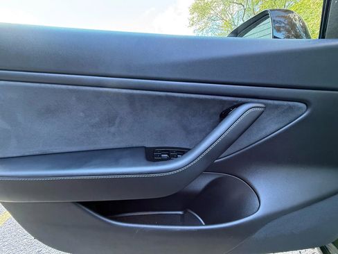 Used 2018 Tesla Model 3 Long Range image 10