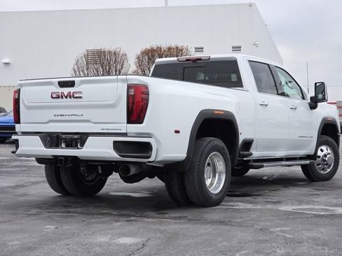 New 2026 GMC Sierra 3500 Denali w/ Denali Reserve Package image 25