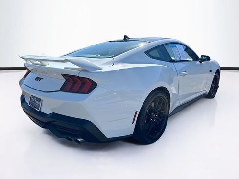 Used 2025 Ford Mustang GT Premium RWD image 9