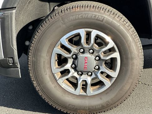 Used 2024 GMC Sierra 2500 SLT w/ Max Trailering Package image 41