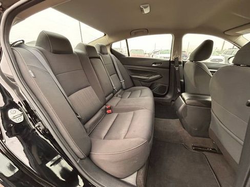 Used 2022 Nissan Altima 2.5 SV image 37