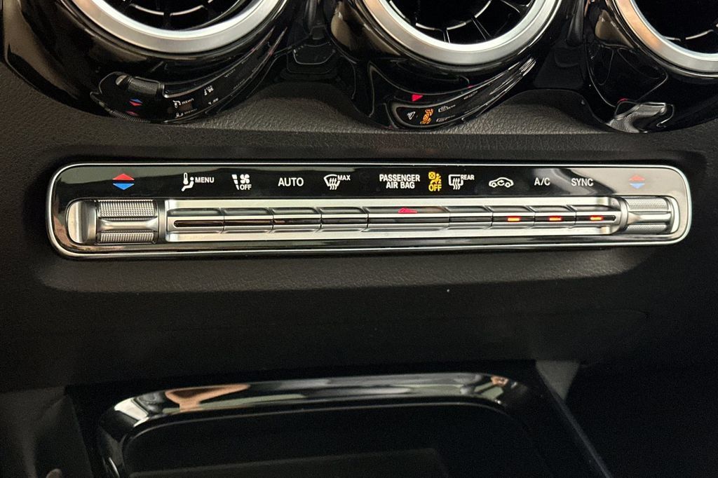 Certified 2022 Mercedes-Benz GLB 250 4MATIC image 26