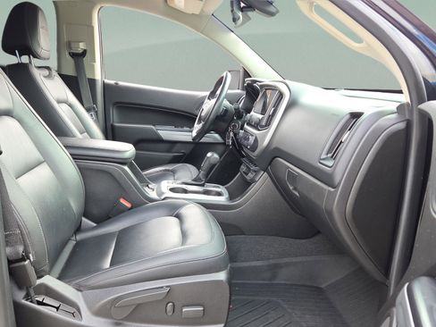 Used 2021 Chevrolet Colorado ZR2 w/ ZR2 Midnight Special Edition image 17