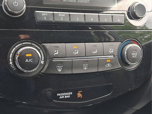 Used 2015 Nissan Rogue S AWD/4WD image 13