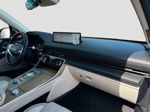 Used 2022 Genesis GV80 2.5T w/ Prestige Package 05 image 32