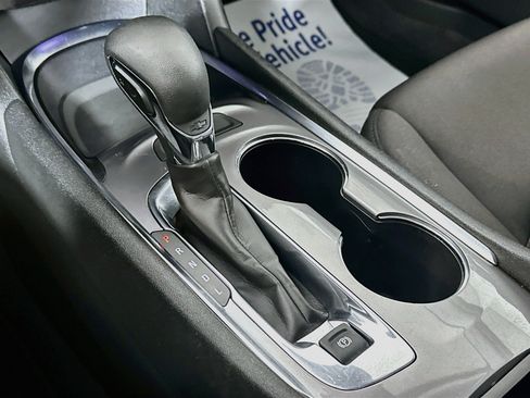 Used 2023 Chevrolet Malibu LT FWD image 16