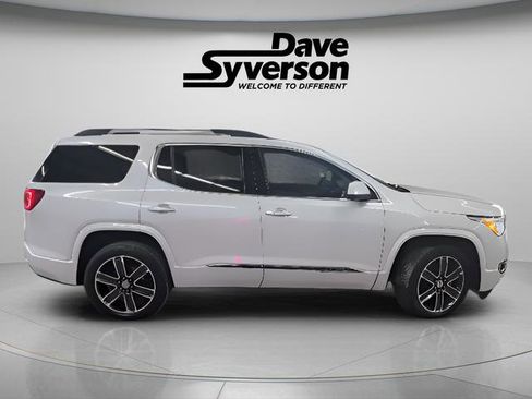 Used 2018 GMC Acadia Denali image 4