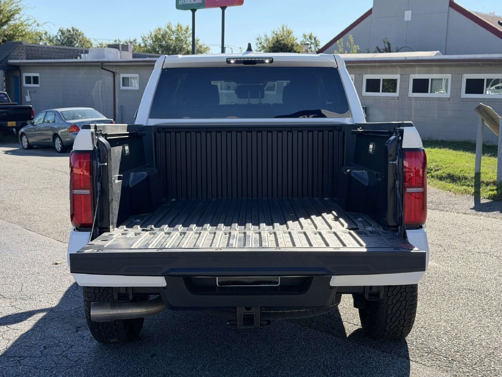 Used 2025 Toyota Tacoma TRD Off-Road AWD/4WD image 14