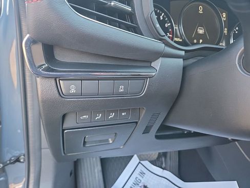 Used 2023 MAZDA MAZDA3 s image 28