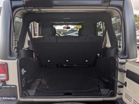 Used 2018 Jeep Wrangler Unlimited Sport S AWD/4WD image 12