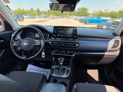 Used 2021 Kia Seltos S FWD image 32