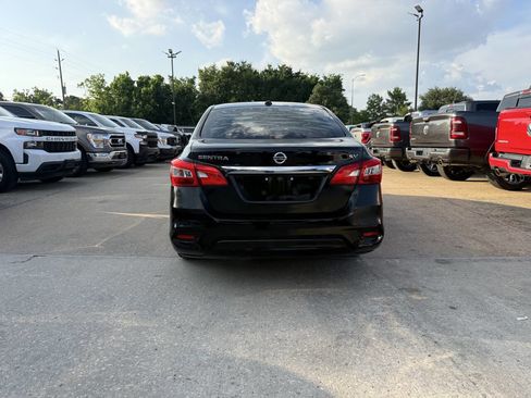 Used 2018 Nissan Sentra SV FWD image 37