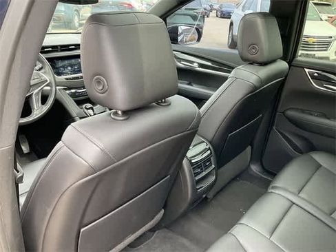 Used 2021 Cadillac XT5 Premium Luxury image 15