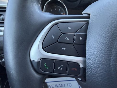 Used 2018 Jeep Compass Latitude w/ Popular Equipment Group AWD/4WD image 21