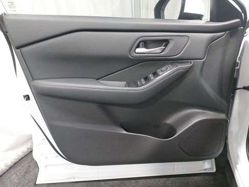 New 2026 Nissan Rogue SV w/ Cold Weather Package image 27