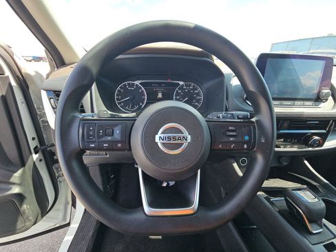Used 2021 Nissan Rogue SV AWD/4WD image 13