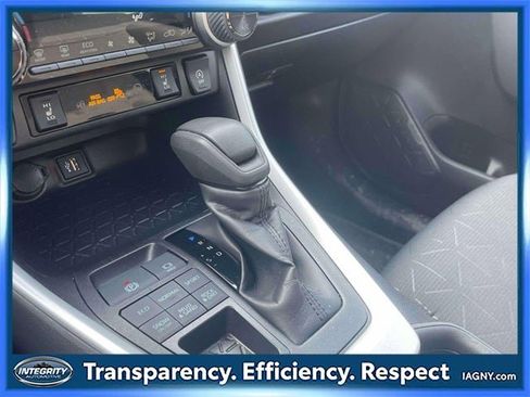 Used 2025 Toyota RAV4 XLE w/ Convenience Package image 30